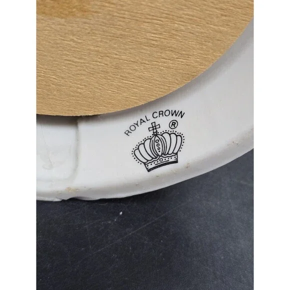 Royal Crown PORCELAIN BLUE JAY On Tree Branch MUSIC BOX Works Great 8" - Picture 13 of 15